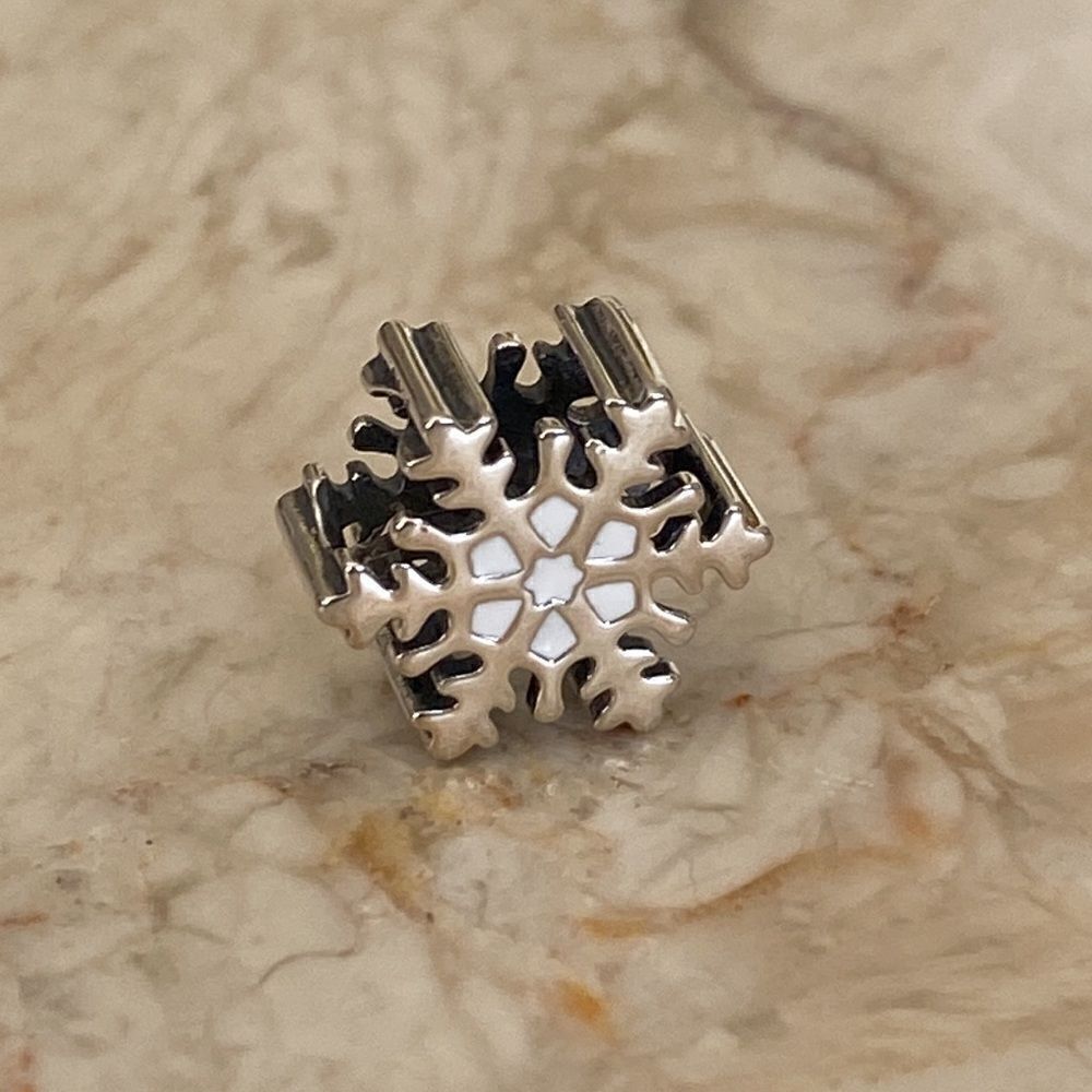 925 Sterling Silver Snowflake Charm Pandora Compatible - Picture 2 of 4